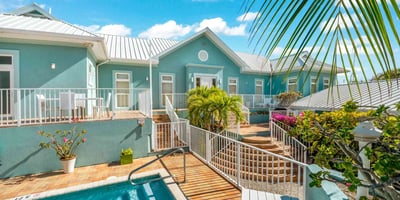 Luxury Villa Photo #6