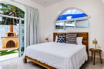 Luxury Villa Photo #44