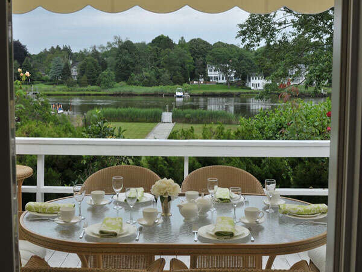 Stately Waterfront Home apartment rental - 8
