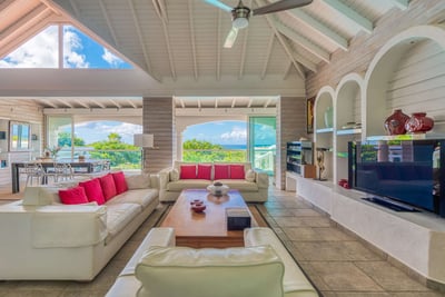 Luxury Villa Photo #23