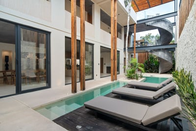 Luxury Villa Photo #45