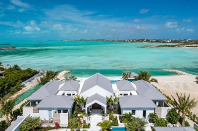 Luxury Villa Photo #9