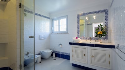Luxury Villa Photo #34