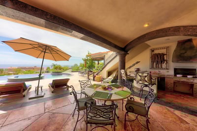 Luxury Villa Photo #11