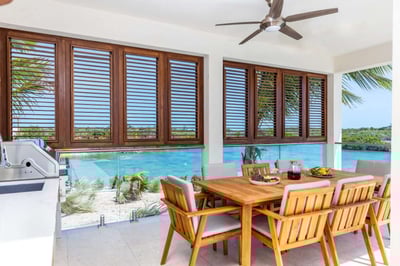 Luxury Villa Photo #16