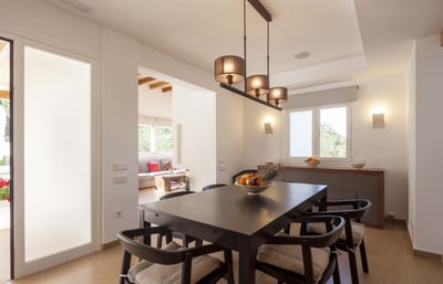 Luxury Villa Photo #11
