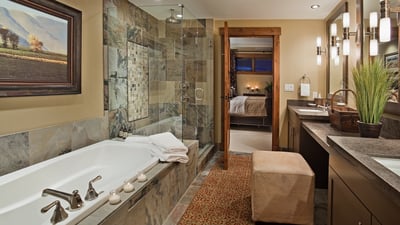 Primary ensuite with soaking tub