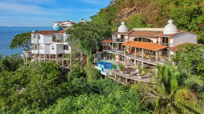 Luxury Villa Photo #2