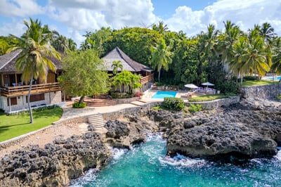 Luxury Villa Photo #7