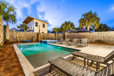Luxury Villa Photo #4