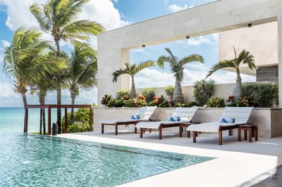 Luxury Villa Photo #5