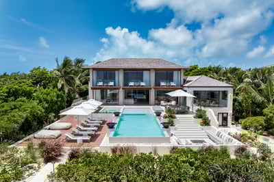 Luxury Villa Photo #3