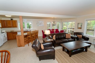 Luxury Villa Photo #4