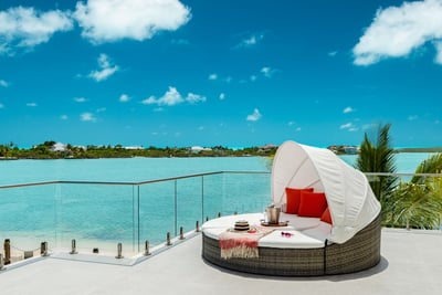 Luxury Villa Photo #11