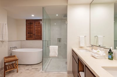 Luxury Villa Photo #37