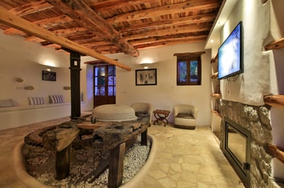 Luxury Villa Photo #22