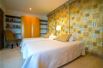 Luxury Villa Photo #35