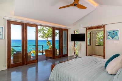Luxury Villa Photo #41