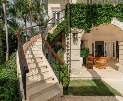 Luxury Villa Photo #17