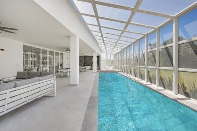 Luxury Villa Photo #7