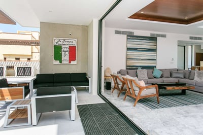 Luxury Villa Photo #10