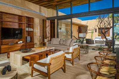 Luxury Villa Photo #24