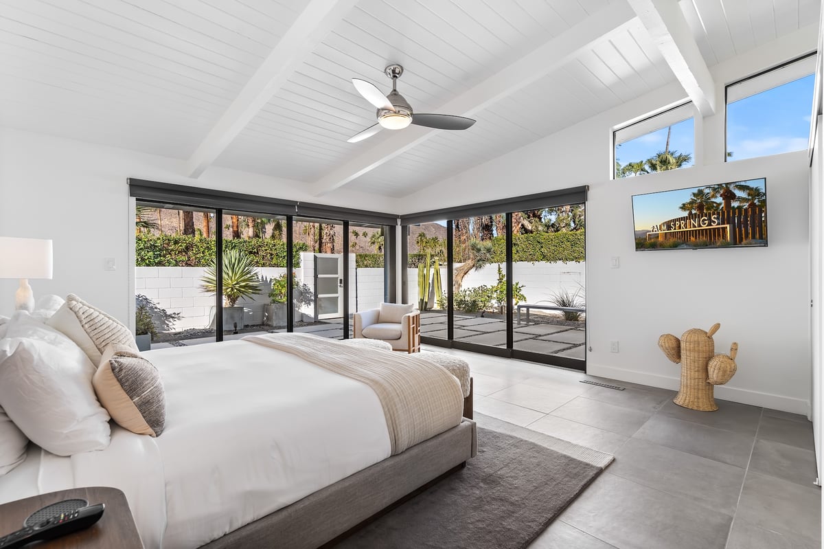 Alexander Desert Dreams