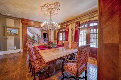 Luxury Villa Photo #11