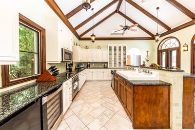 Luxury Villa Photo #26