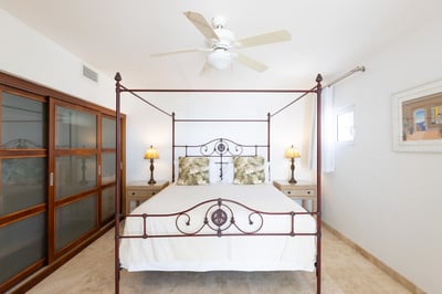 Luxury Villa Photo #42