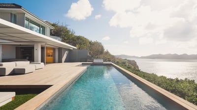 Luxury Villa Photo #4