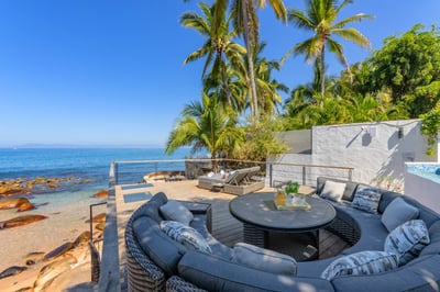 Luxury Villa Photo #9