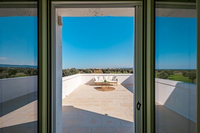 Luxury Villa Photo #12