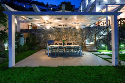 Luxury Villa Photo #11
