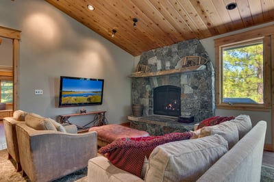Luxury Villa Photo #4