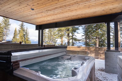 Luxury Villa Photo #38