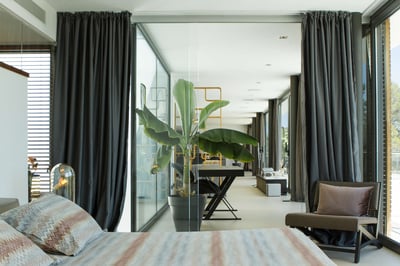 Luxury Villa Photo #22