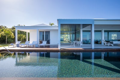Luxury Villa Photo #6