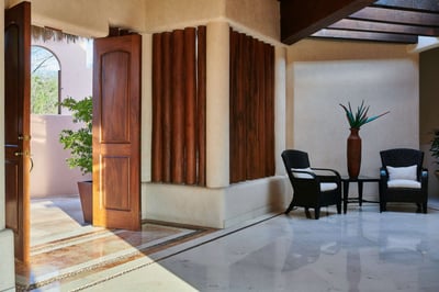Luxury Villa Photo #7