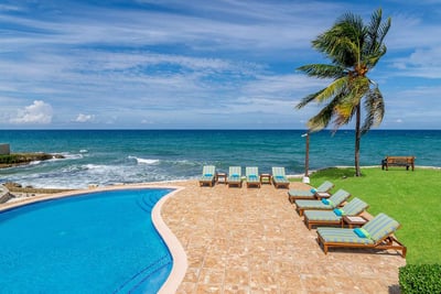 Luxury Villa Photo #6