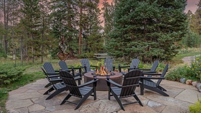Make memories around the fire pit with plenty of seating!