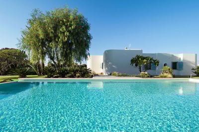 Luxury Villa Photo #5