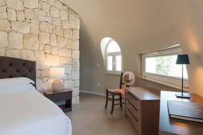 Luxury Villa Photo #37