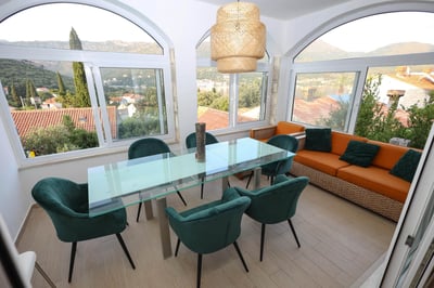 Luxury Villa Photo #14