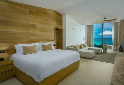 Luxury Villa Photo #28