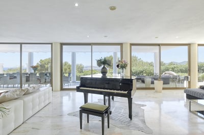Luxury Villa Photo #20