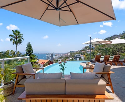 Luxury Villa Photo #8