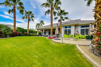 Room to play in the grassy side yard.