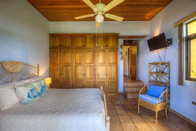 Luxury Villa Photo #15