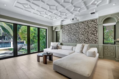 Luxury Villa Photo #21